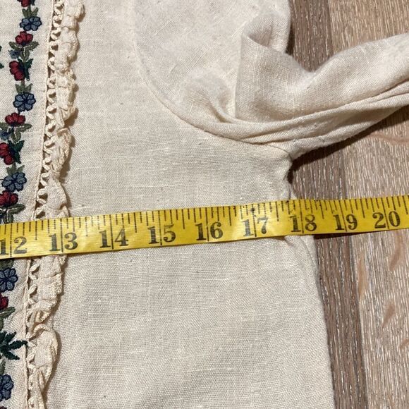 Zara Romantic embroidered blouse size medium - Picture 7 of 10